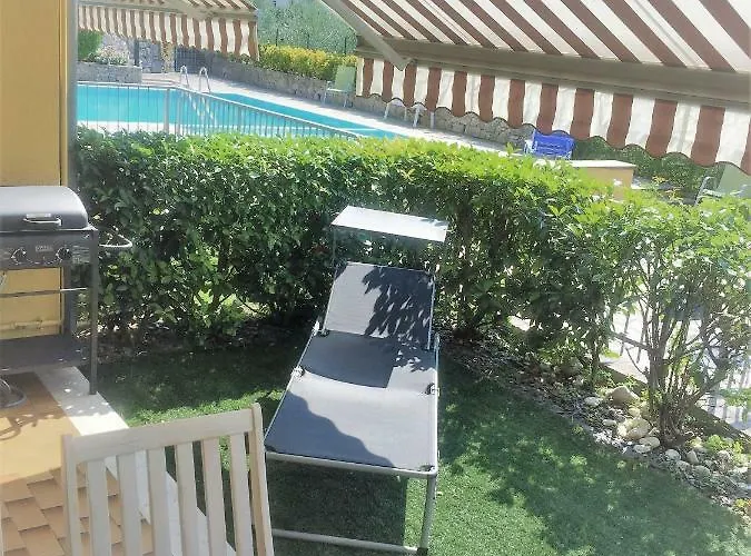 דירה Sander House *